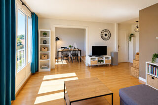  Appartement à louer 4 pièces 74 m²