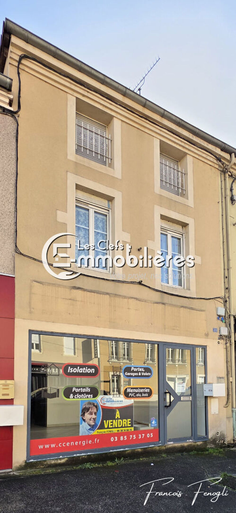 Immeuble de rapport Local commercial et 2 appartements Rentabilité brute 8,8 %