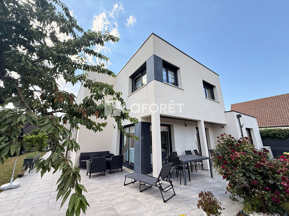 SOLIERS, maison 203 m²