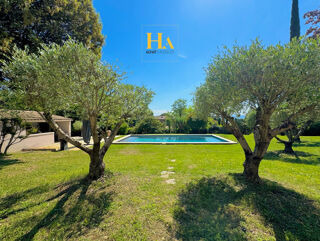  Maison � vendre 6 pi�ces 242 m�