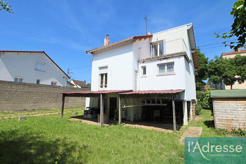Vente Maison Le charme de la meulière en plein coeur du centre-ville de Viry-Châtillon. Viry chatillon