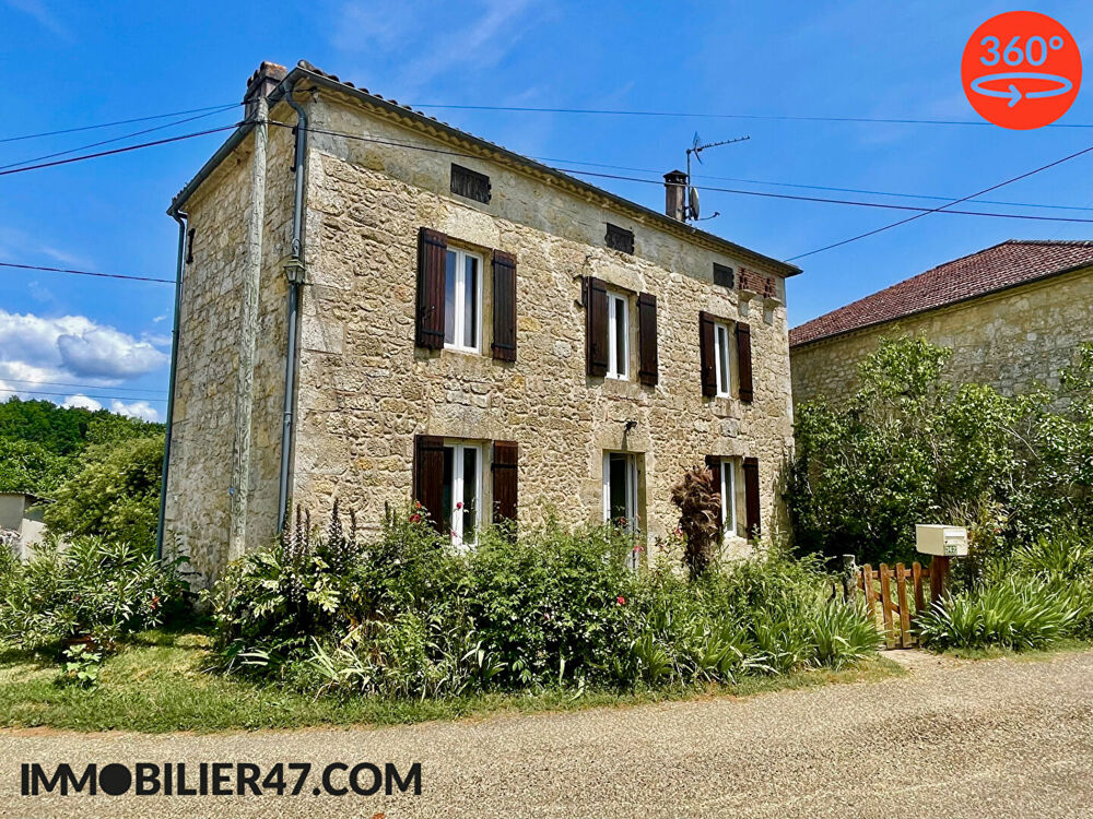 MAISON EN PIERRE DANS HAMEAU