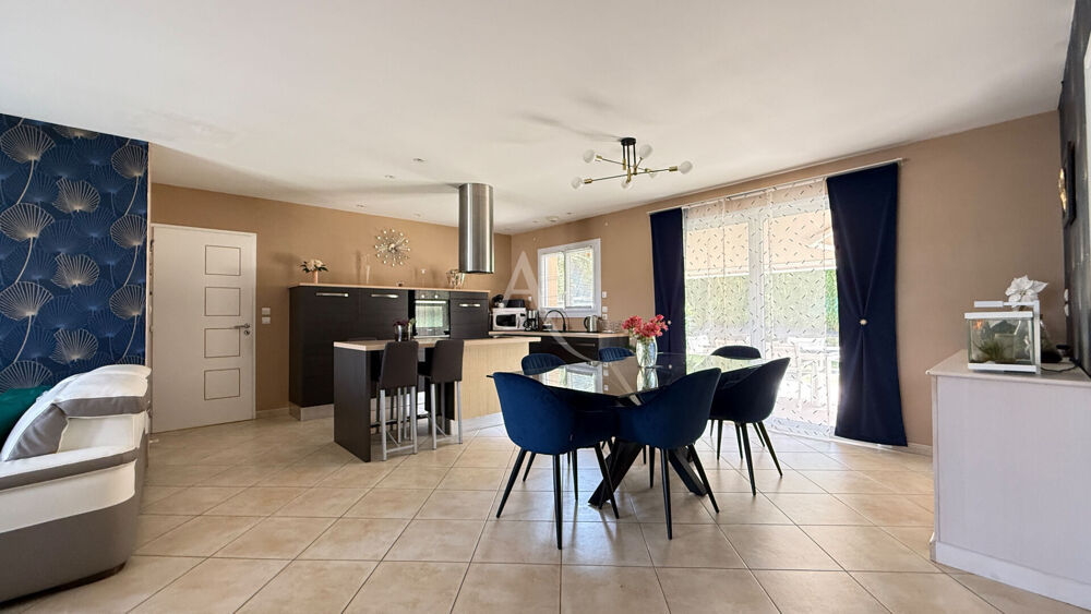 Maison 4 pièces 111 m² · à La Roche sur Yon · 111 m² · 266 000 €