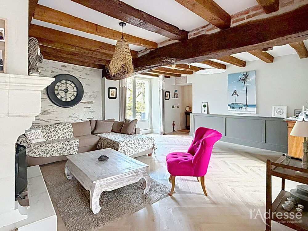 � vendre  Maison Savenni�res (49170)