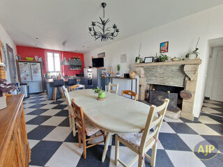  Maison à vendre 11 pièces 283 m²