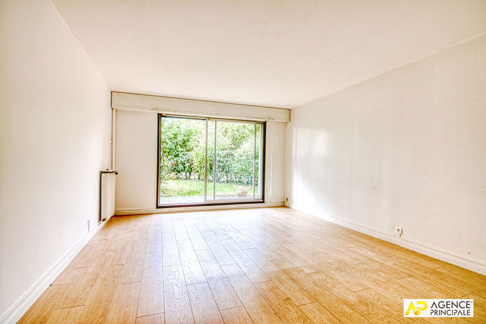 Versailles Clagny Appartement 3 pièces 75m² carrez avec jardin plein ouest, cave et parking en sous-sol