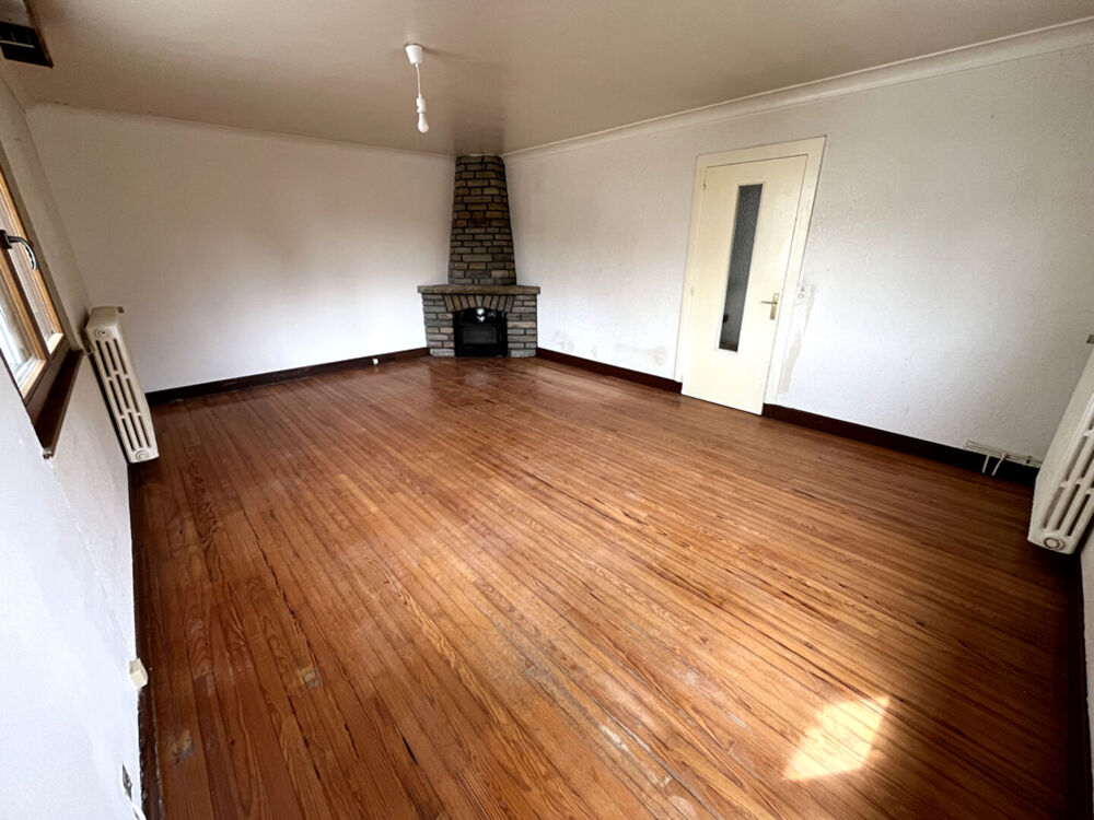 MAISON DE 316,95 M2 9 PIECES SUR 5.52 ARES 149000 EUROS