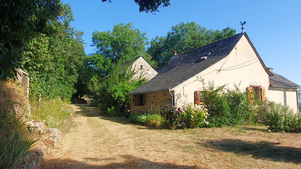 Ancien corps de ferme rénové.Cadre exceptionnel et authenticité préservée