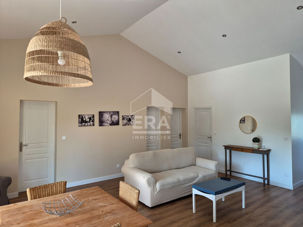 Vente Maison Maison individuelle rénovée 5 pièces à vendre à Saint-Barthélemy-de-Bellegarde Montpon menesterol