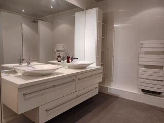  Appartement  vendre 5 pices 141 m