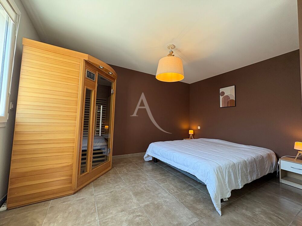 Location Maison A louer à l'année - Villa T4 avec piscine Pinet