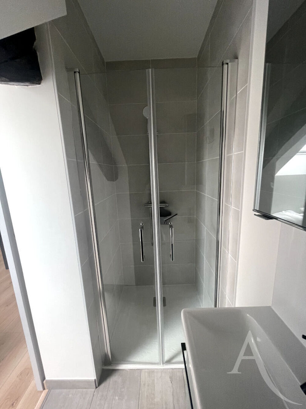 Location Appartement Studio meublé refait à neuf sur CHATEAUROUX Chateauroux