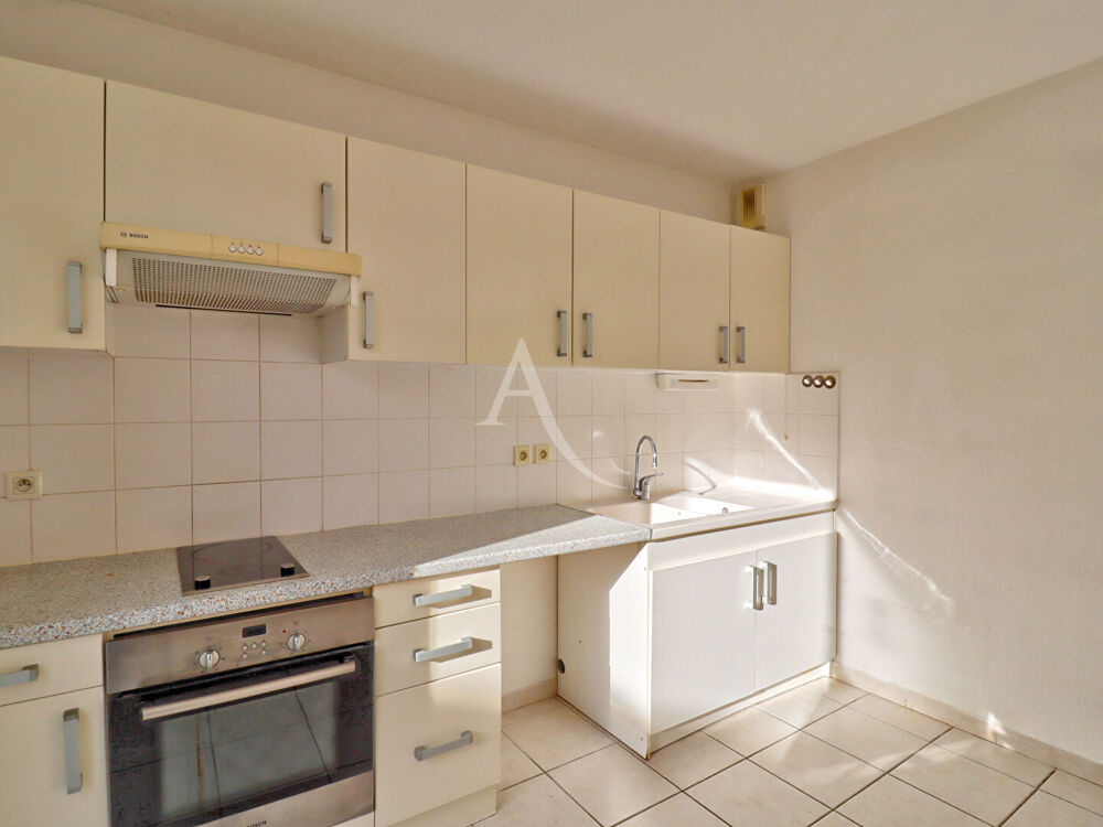 APPARTEMENT TYPE3 DE 68.78 m2 EN REZ DE JARDIN AVEC JARDINET BOX MANOSQUE