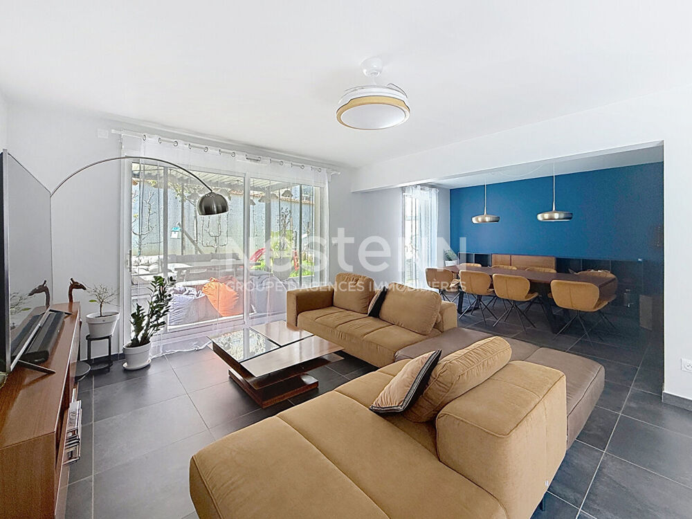 Maison de ville type 5 pièces avec 3 chambres et bureau de 2021 avec garage double - 69500 BRON