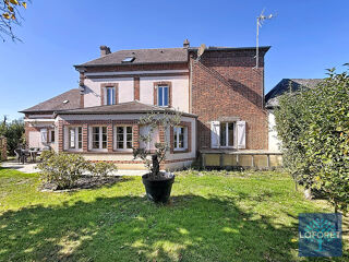  Maison � vendre 6 pi�ces 215 m�