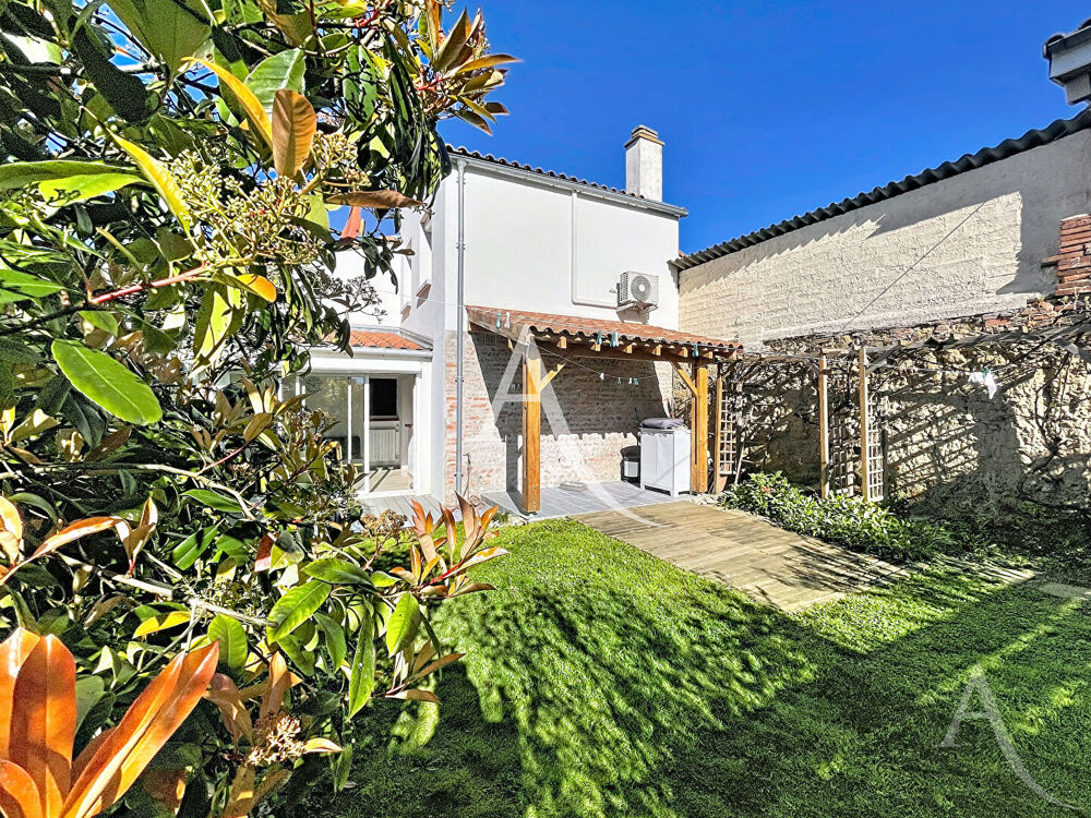 Au centre de Labarthe-sur-Lèze - 5 pièces 143 m2