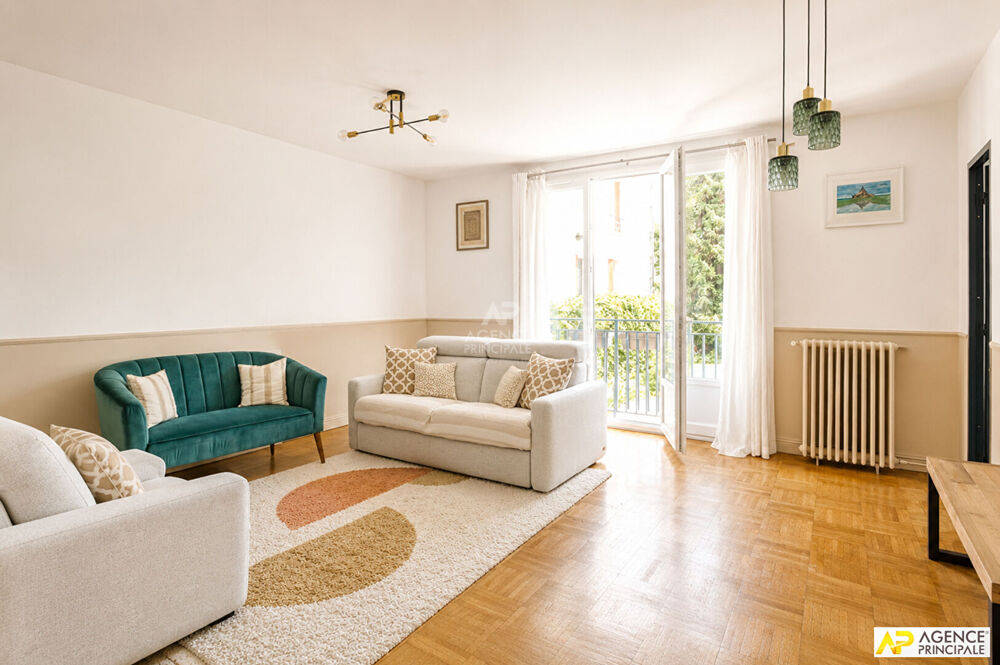 Vente Appartement Versailles Glatigny  Appartement 3P  68 m² carrez situé au rez-de-chaussée surelevé avec  balcon, cave et box Versailles