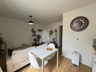  Appartement à louer 2 pièces 27 m²