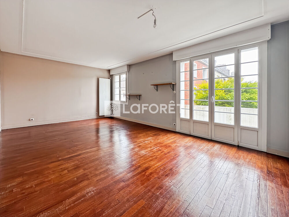 Vente Maison CALAIS NORD ESPLANADE - Maison 167 m2 - 3 chambres - 1 suite parentale - 1 bureau - jardin - garage Calais