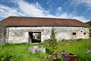  Remise / Grange à vendre 1 pièce 180 m²
