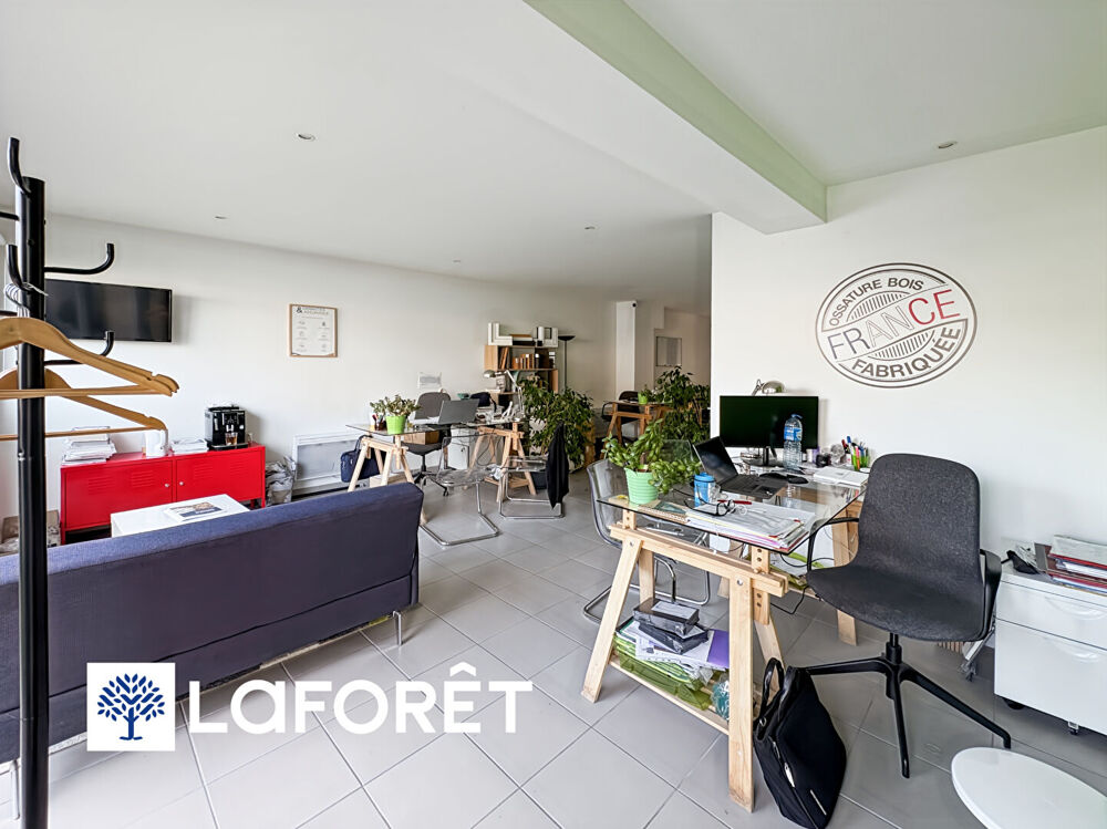   Local commercial à louer de 50,53 m² à Sainte-Geneviève-des-Bois 