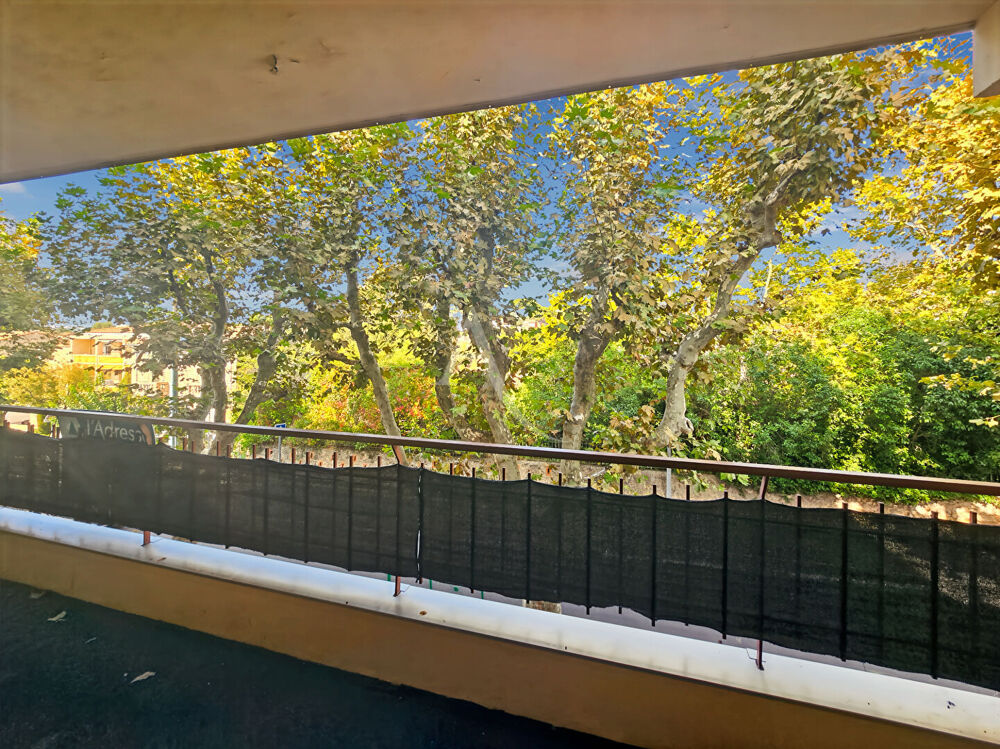 À vendre de 77 m² Allauch La Pounche (13190) Appartement T4 avec garage, cave et balcons