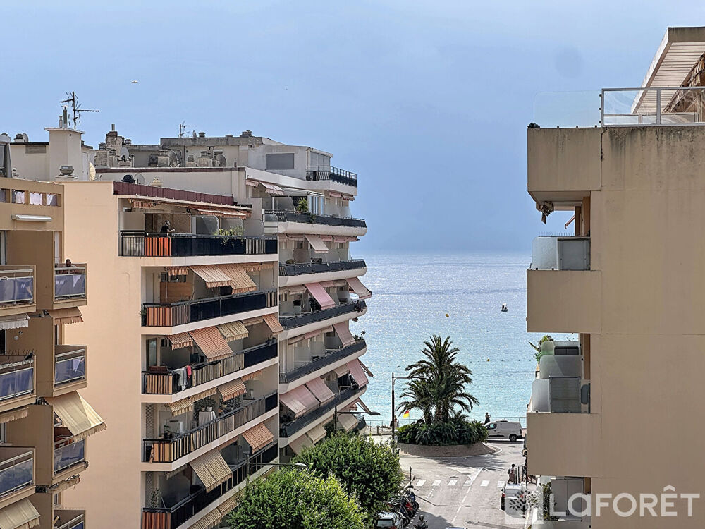 Penthouse avec belle terrasse à deux pas de la mer