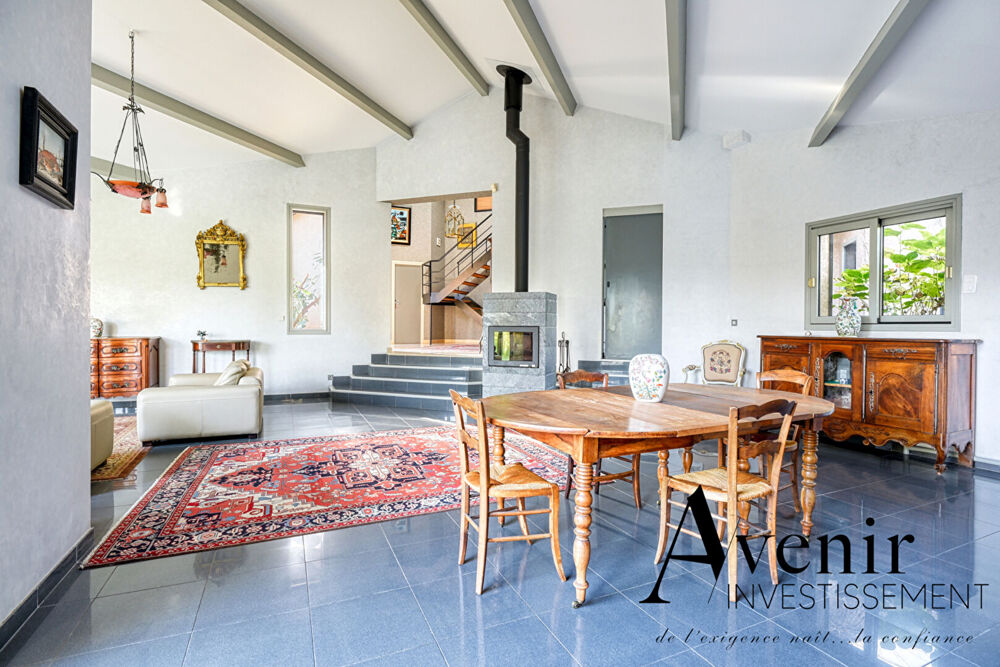 Vente Maison ST CYR AU MONT D'OR - MAISON D'ARCHITECTE T6 - TERRAIN 1515 m2 - PISCINE Saint cyr au mont d or