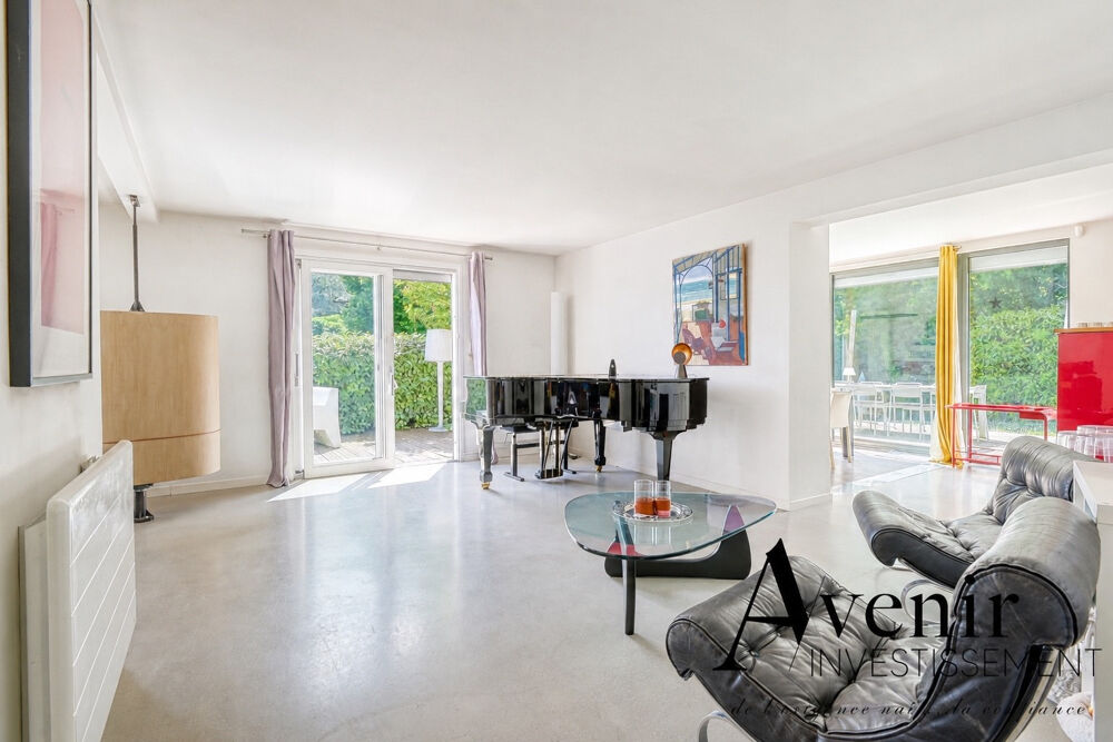 Vente Maison Maison familiale - 190m2 - 5 chambres - calme - piscine - garage - Collonges Au Mont D Or Collonges au mont d or
