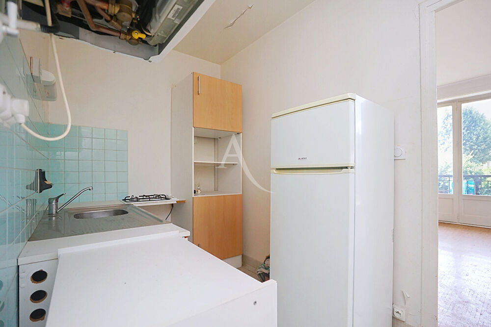 Billère - T1 lumineux avec 2 balcons, parking en sous-sol et grande cave