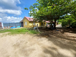  Maison  vendre 3 pices 193 m La trinite