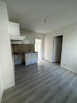  Appartement à louer 2 pièces 37 m²
