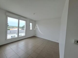  Appartement à louer 3 pièces 55 m²