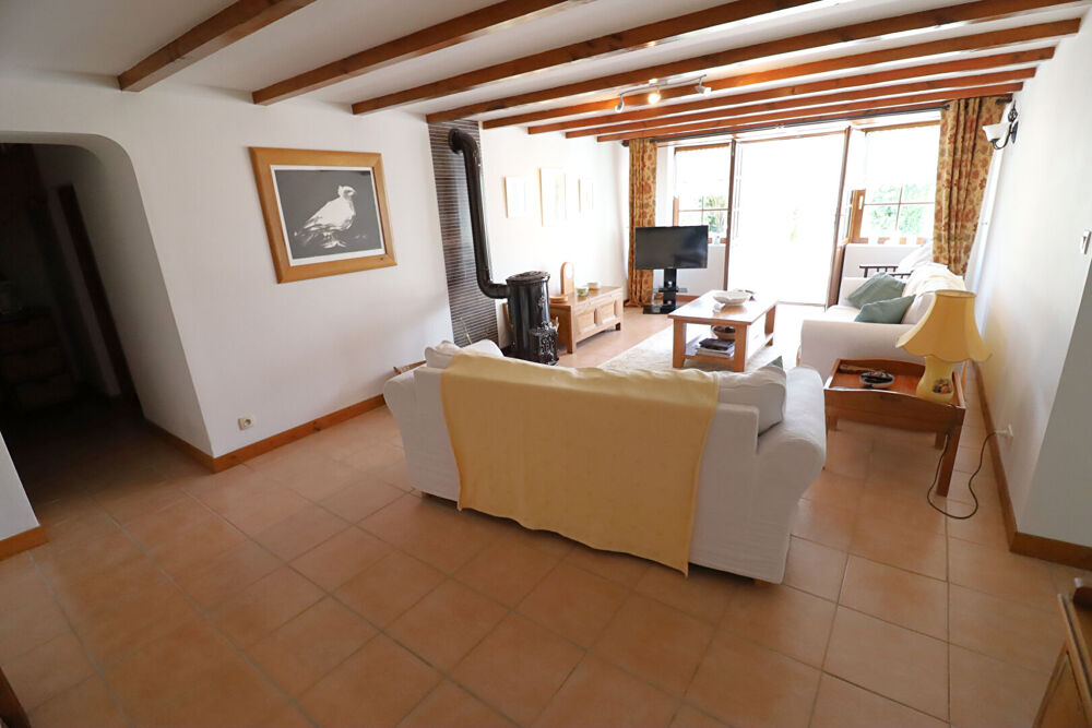 Maison de village rénovée | 3 chambres avec salle d'eau privative | Village recherché