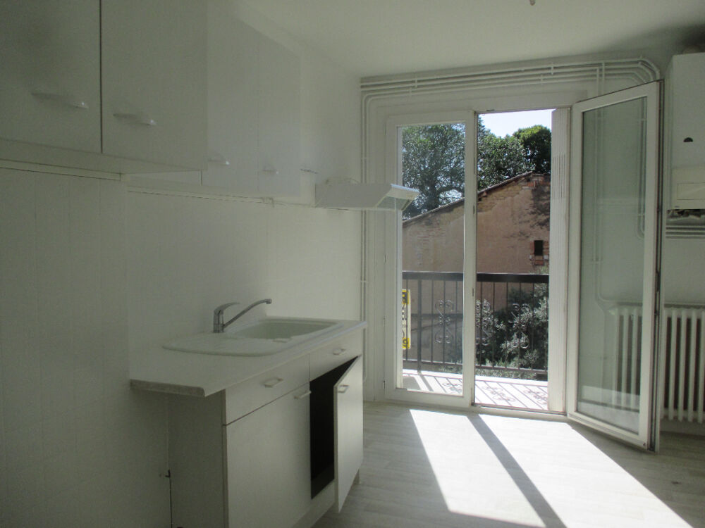 Location Appartement CAUSSADE Appartement 3 pièces(s) - 63m² Caussade