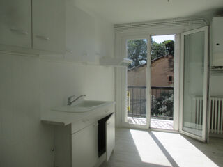  Appartement à louer 2 pièces 63 m²