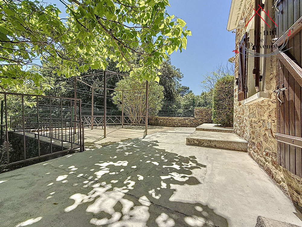 A vendre - Ensemble immobilier dans le Parc National des Cévennes