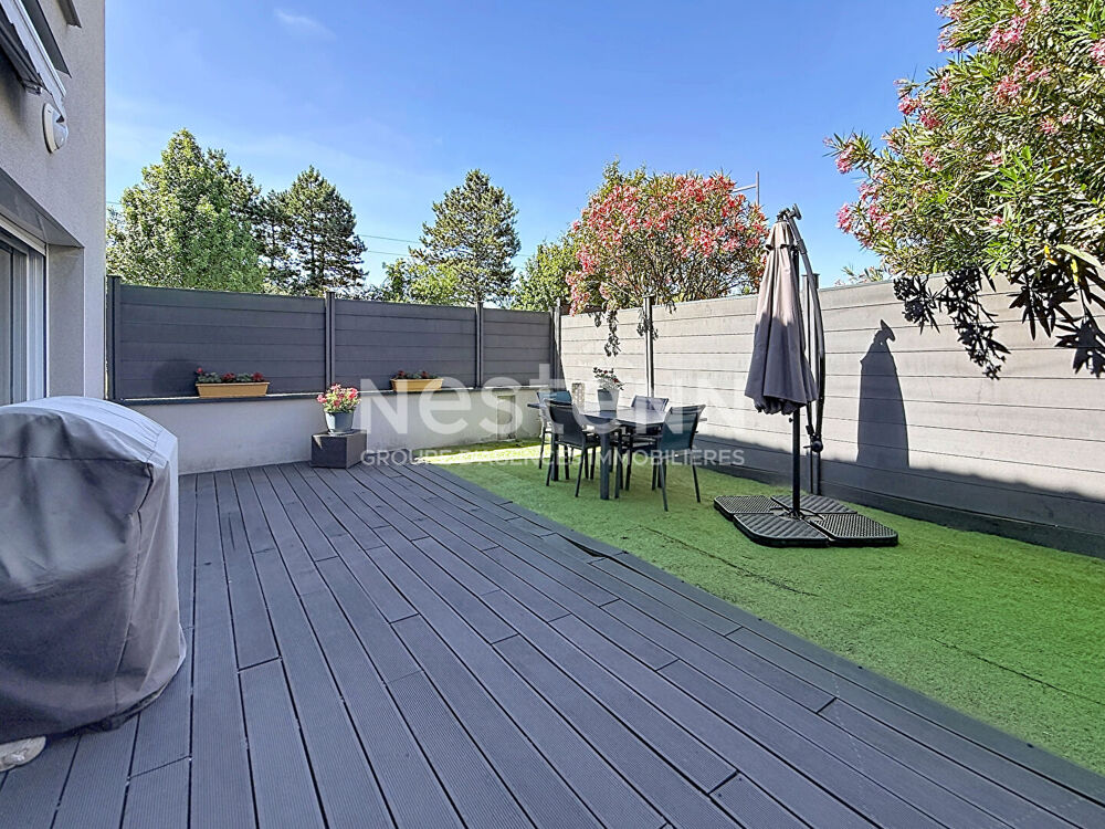 Maison Bron 4 pièce de 88,40m2 avec terrasse et garage fermé