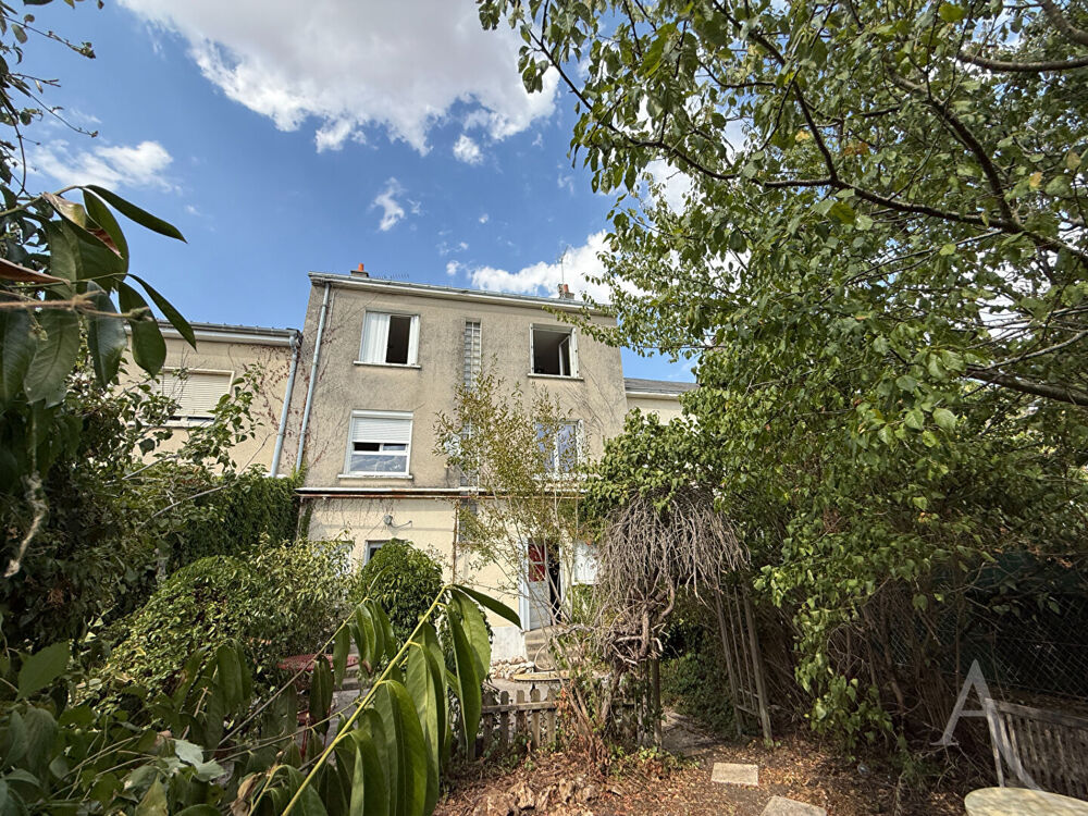 Vente Maison Maison Chateauroux 9 pièce(s) 173 m2 Chateauroux