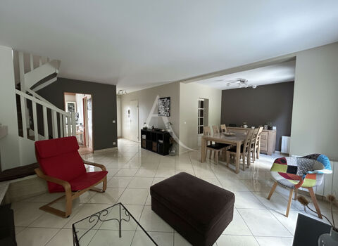   Maison Orvault  108m² 4 chambres avec jardin au calme Maison - 5 pièce(s) - 109 m²