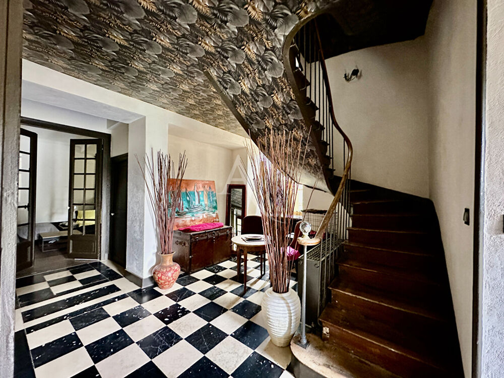 Vente Maison CENTRE DE MIREBEAU - PROPRIETE EXCEPTIONNELLE - CACHET - BEAUX VOLUMES - 242m²  - 4/5 CHAMBRES Mirebeau