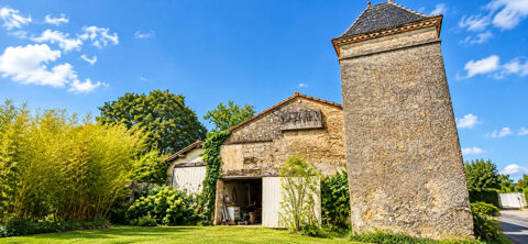   Maison en pierre avec pigeonnier et dépendance Aiguillon Maison - 5 pièce(s) - 400 m²