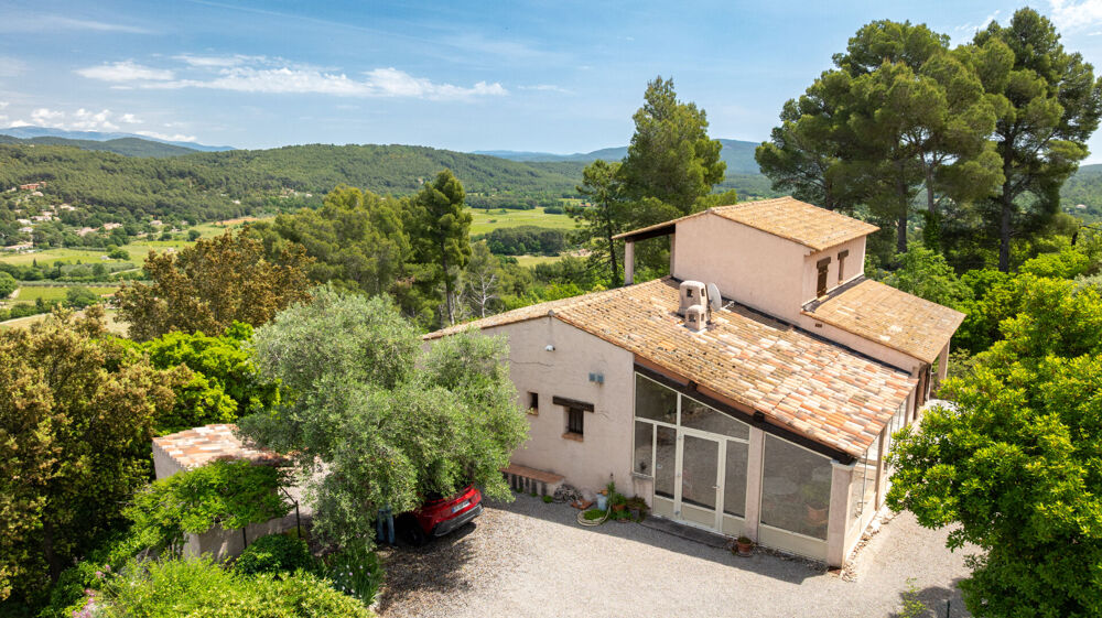 Vente Maison EXCLUSIVITE A VENDRE - MAISON FIGANIERES VUE 118m² + véranda et sous sol complet sur terrain clos de 1500m² Figanieres