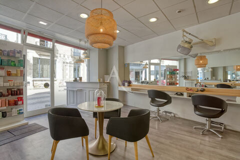 Fonds de commerce 5 pi&egrave;ce(s) 67 m&sup2; 89000 44170 Nozay