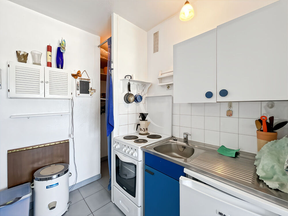 Appartement 2 pièce(s) avec une vue dégagée et un garage