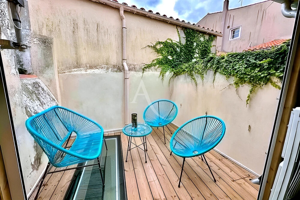 Vente Maison Maison de ville 3 chambres entièrement rénovée à proximité du remblai des Sables d'Olonne Les sables d olonne