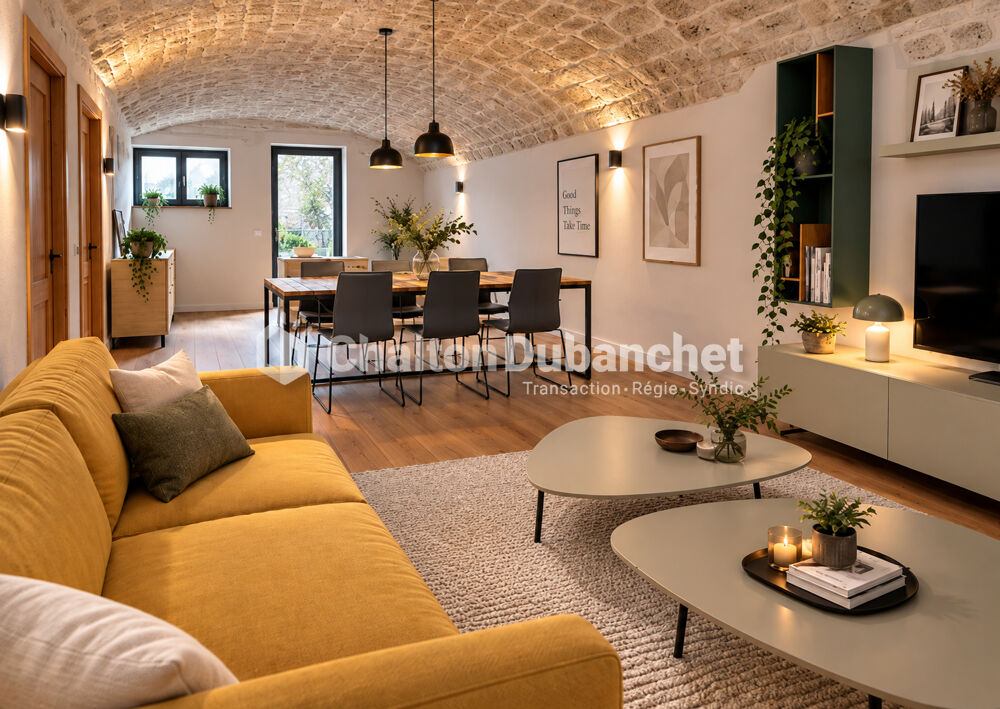 Cave a transformer en appartement ou commerce à Roanne 91 m2
