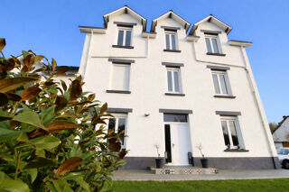  Maison � vendre 9 pi�ces 205 m�