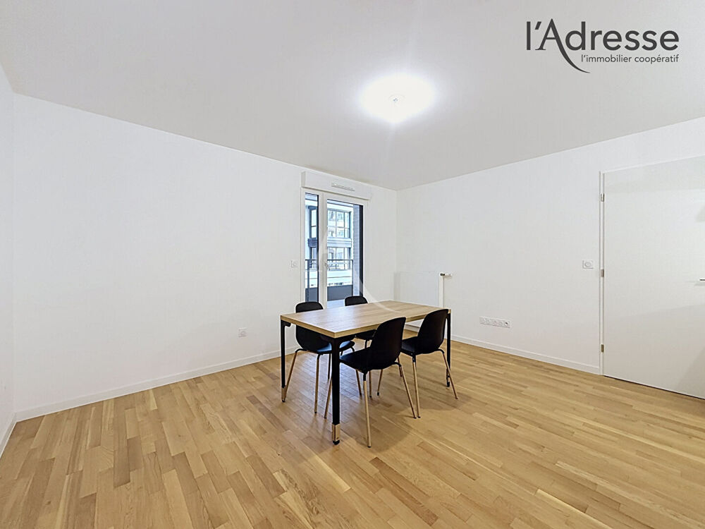 Location Appartement Appartement Suresnes 2 pièce(s) 43 m2 Parking/Balcon Suresnes