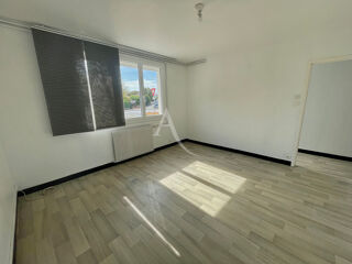  Maison à louer 4 pièces 74 m²